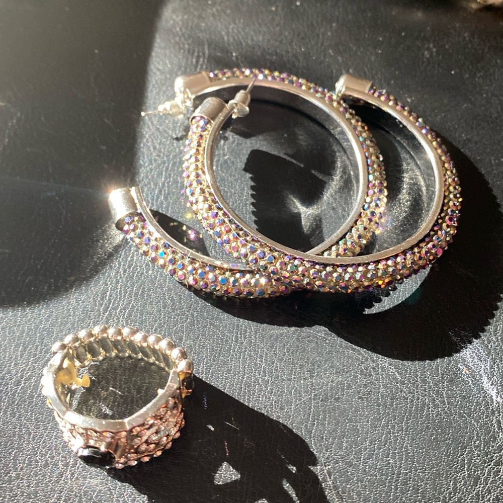 Hop earrings with post backing . 
Ring is stretch one size new never worn